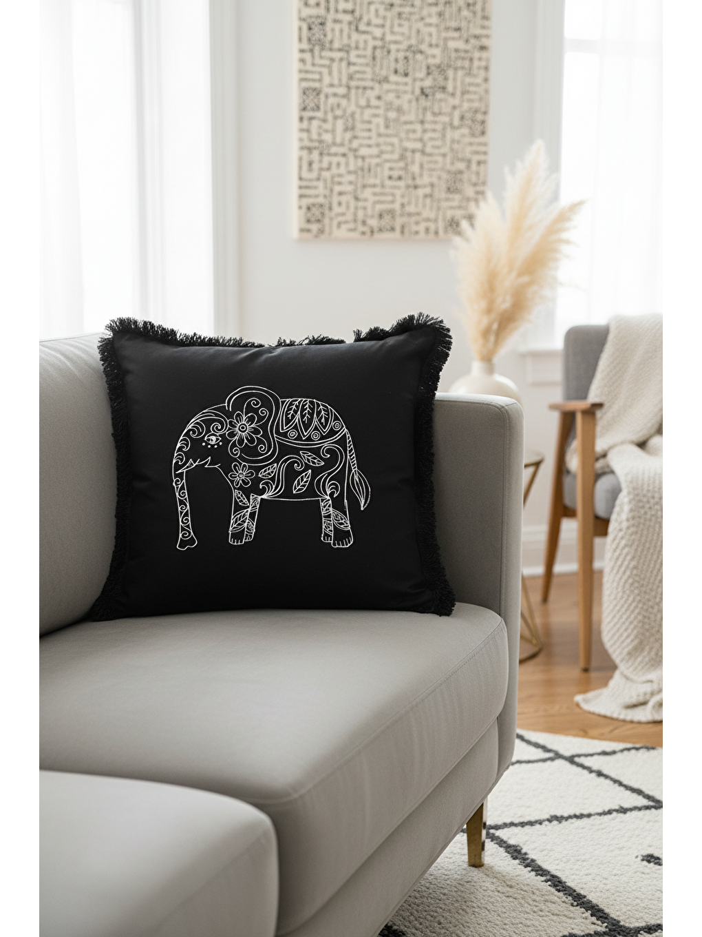 Karışık Hintli Fil Motifli Saçaklı Yastık Kılıfı - Siyah Etnik Bohem Beyaz Püsküllü Kırlent Kılıfı-4