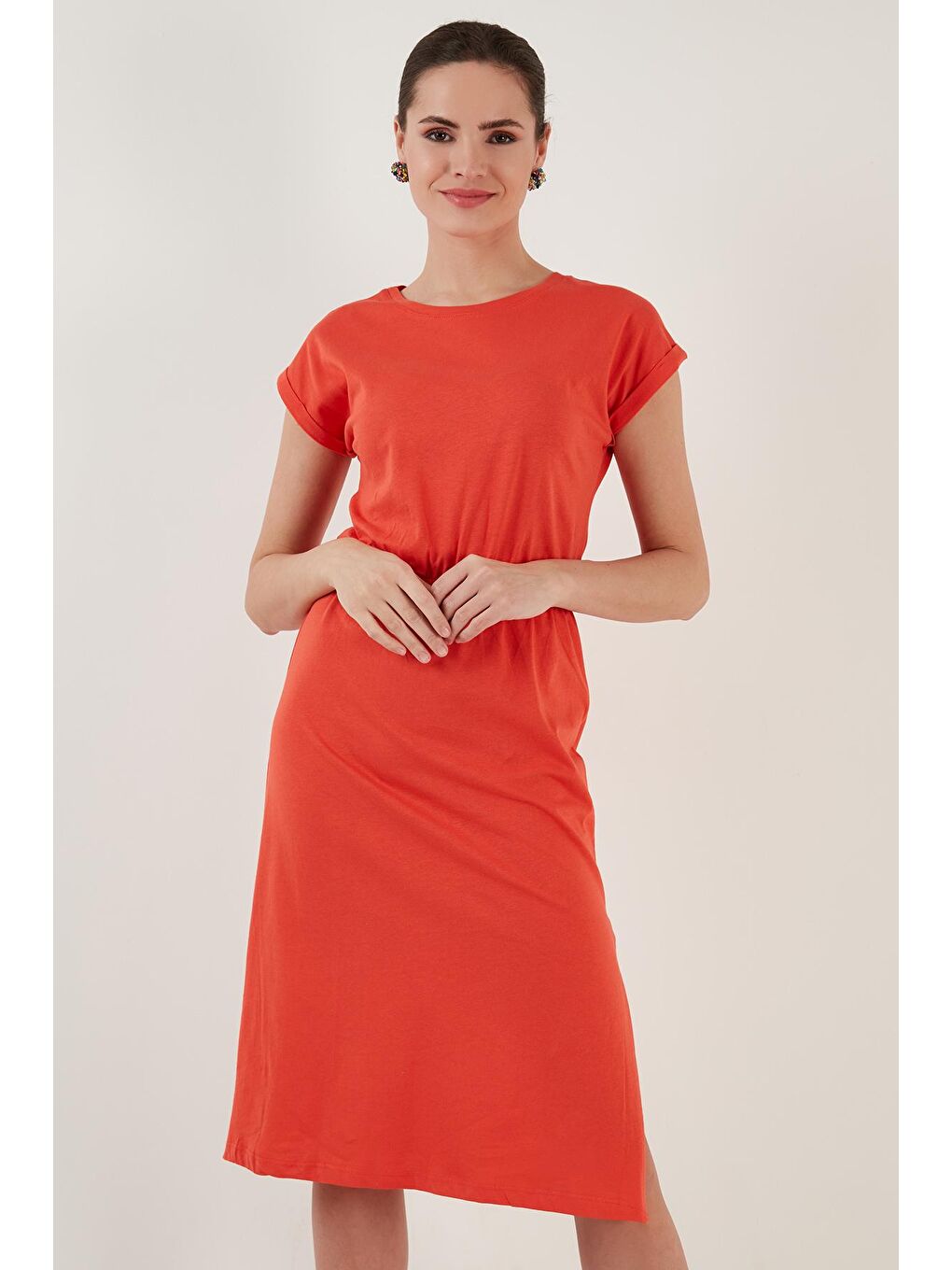 Kahverengi Pamuklu Kısa Kollu Çift Yırtmaçlı Midi Elbise 5864205-4