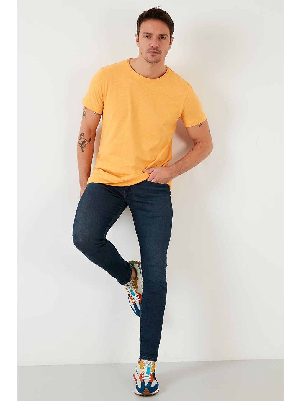 Buratti Sarı Bisiklet Yaka % 100 Pamuk Slim Fit Basic T Shirt 59020001 - 4