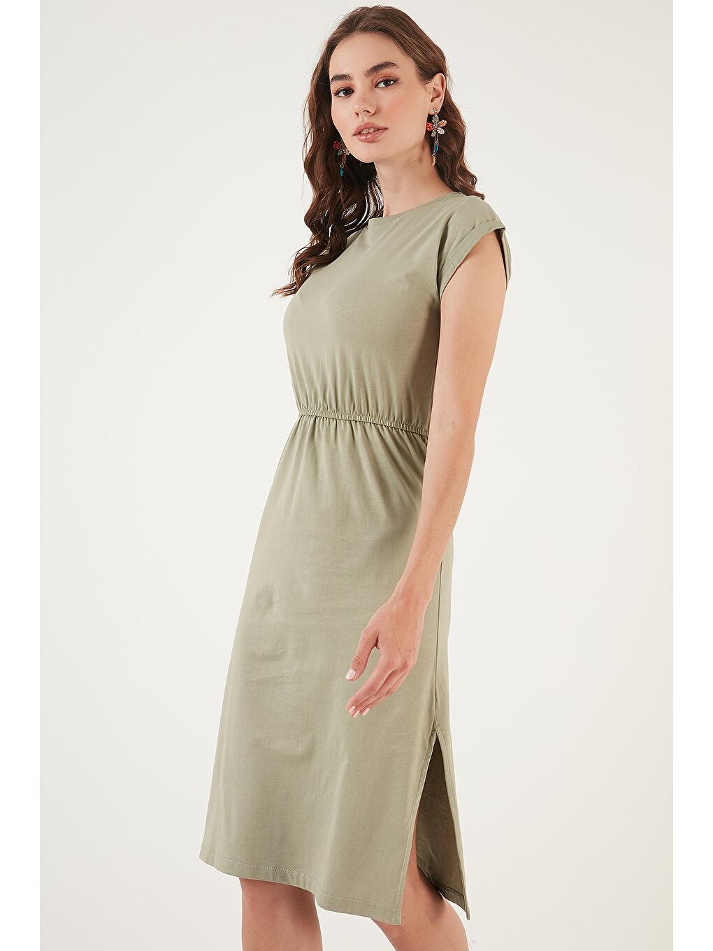 Yeşil Pamuklu Kısa Kollu Çift Yırtmaçlı Midi Elbise 5864205-1