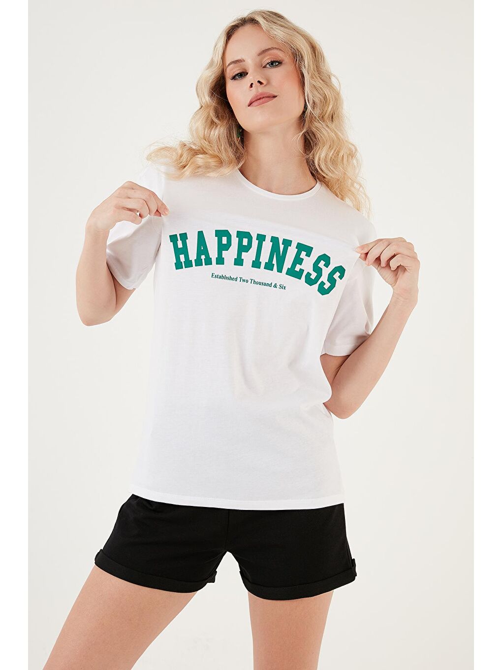 Lela Beyaz Baskılı Pamuklu Oversize Bisiklet Yaka T Shirt 541HAPPINESS - 1