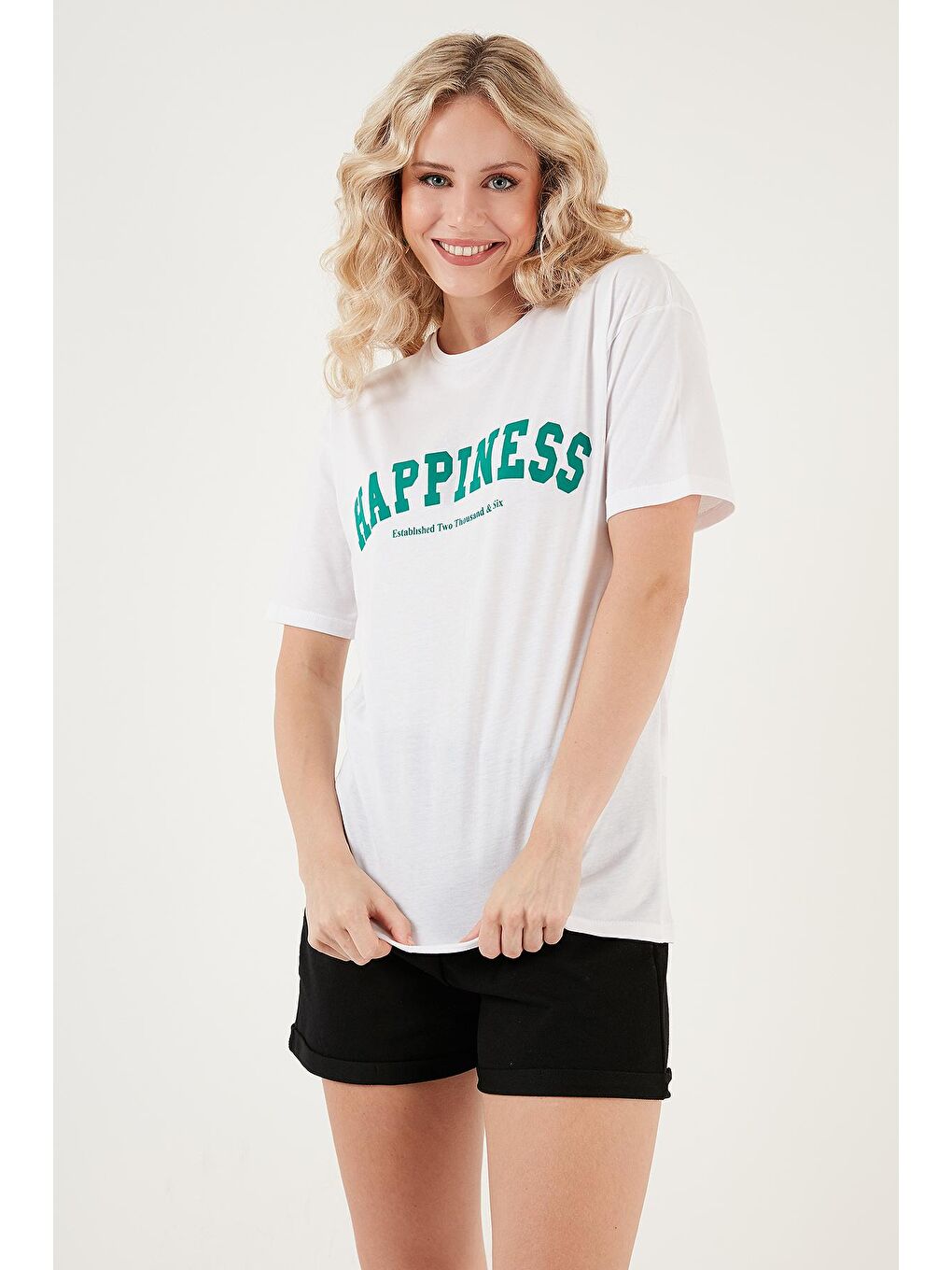 Lela Beyaz Baskılı Pamuklu Oversize Bisiklet Yaka T Shirt 541HAPPINESS - 2