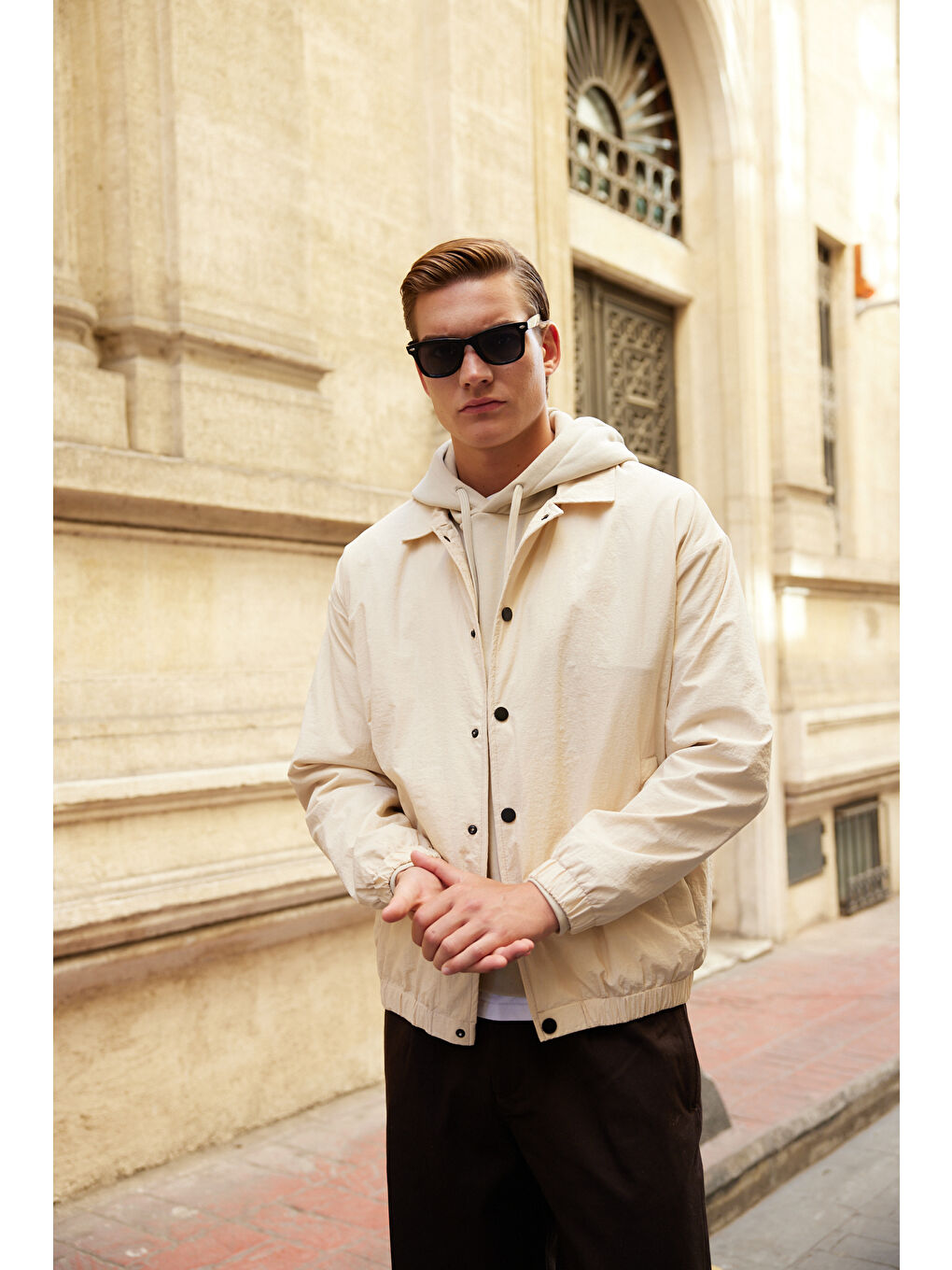 Bej Erkek Paraşüt Mont Ceket