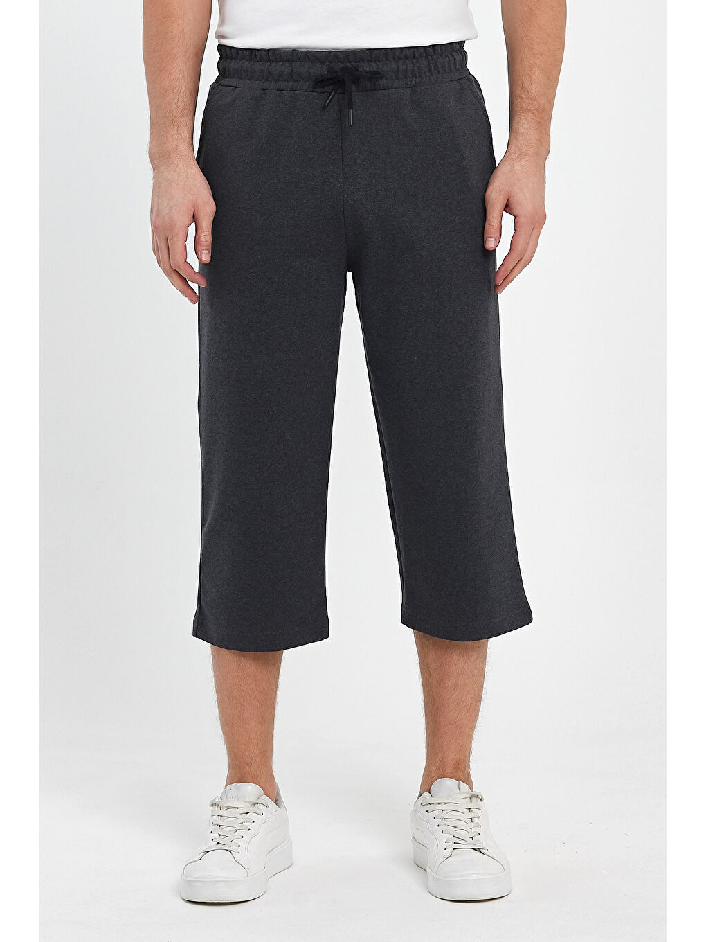 Erkek Yanları Cepli Antrasit Bermuda Diz Altı Kapri Beli Ayarlanabilir Lastikli Uzun Şort