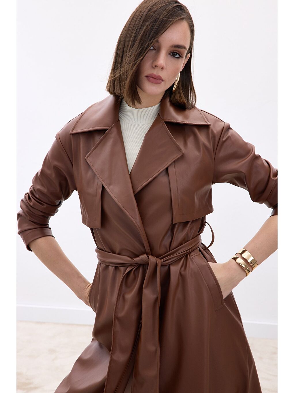 Kahverengi Kuşaklı Uzun Deri Trenç - Kahve-5