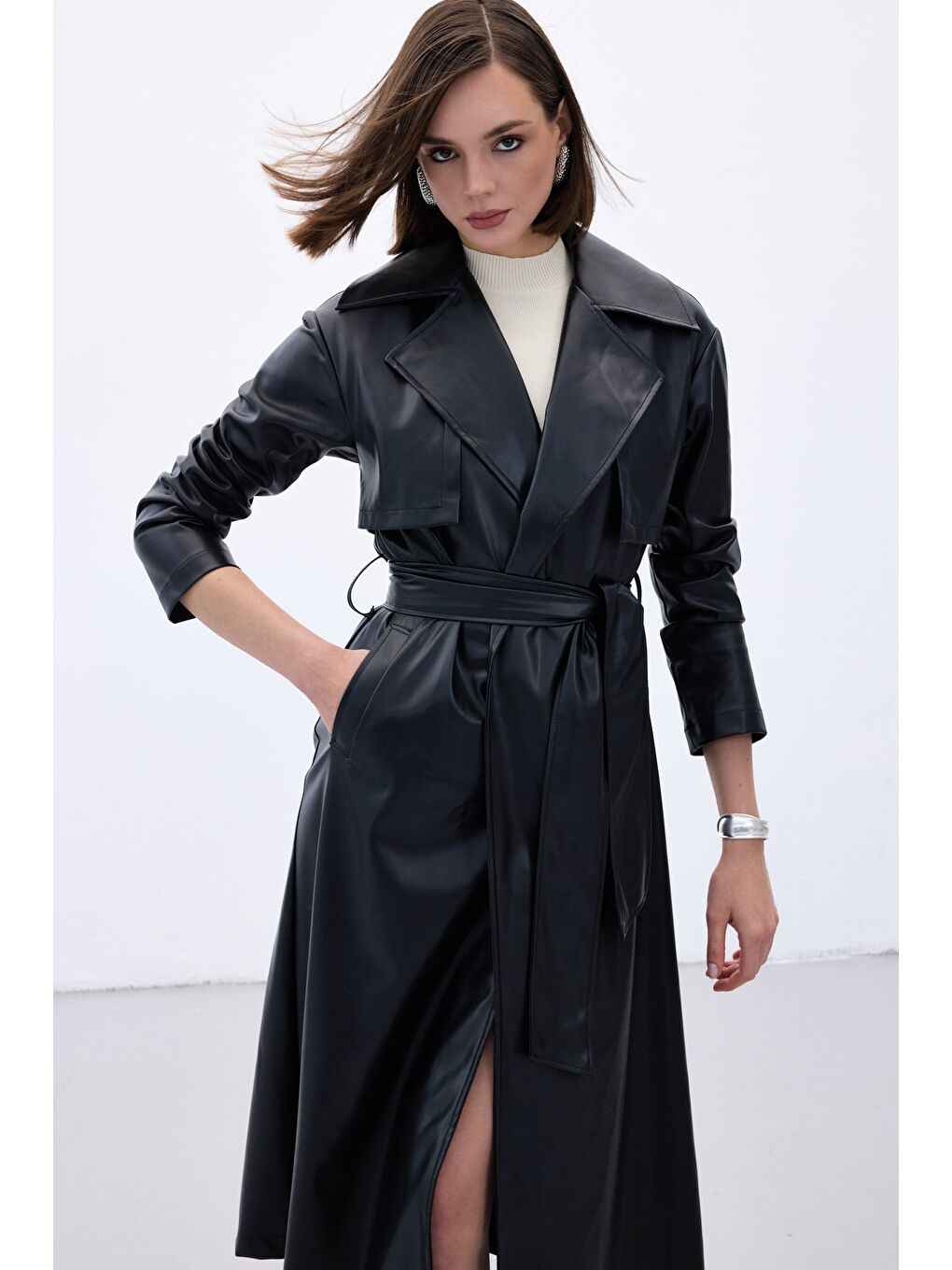 Kuşaklı Uzun Deri Trenç - Siyah-4