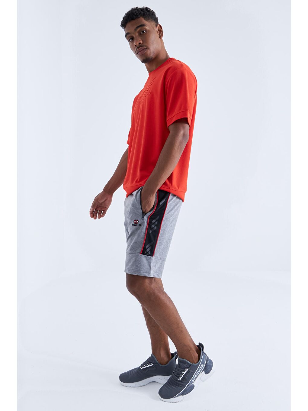 Gri Melanj Yan Şeritli Standart Kalıp Erkek Şort - 81148-1