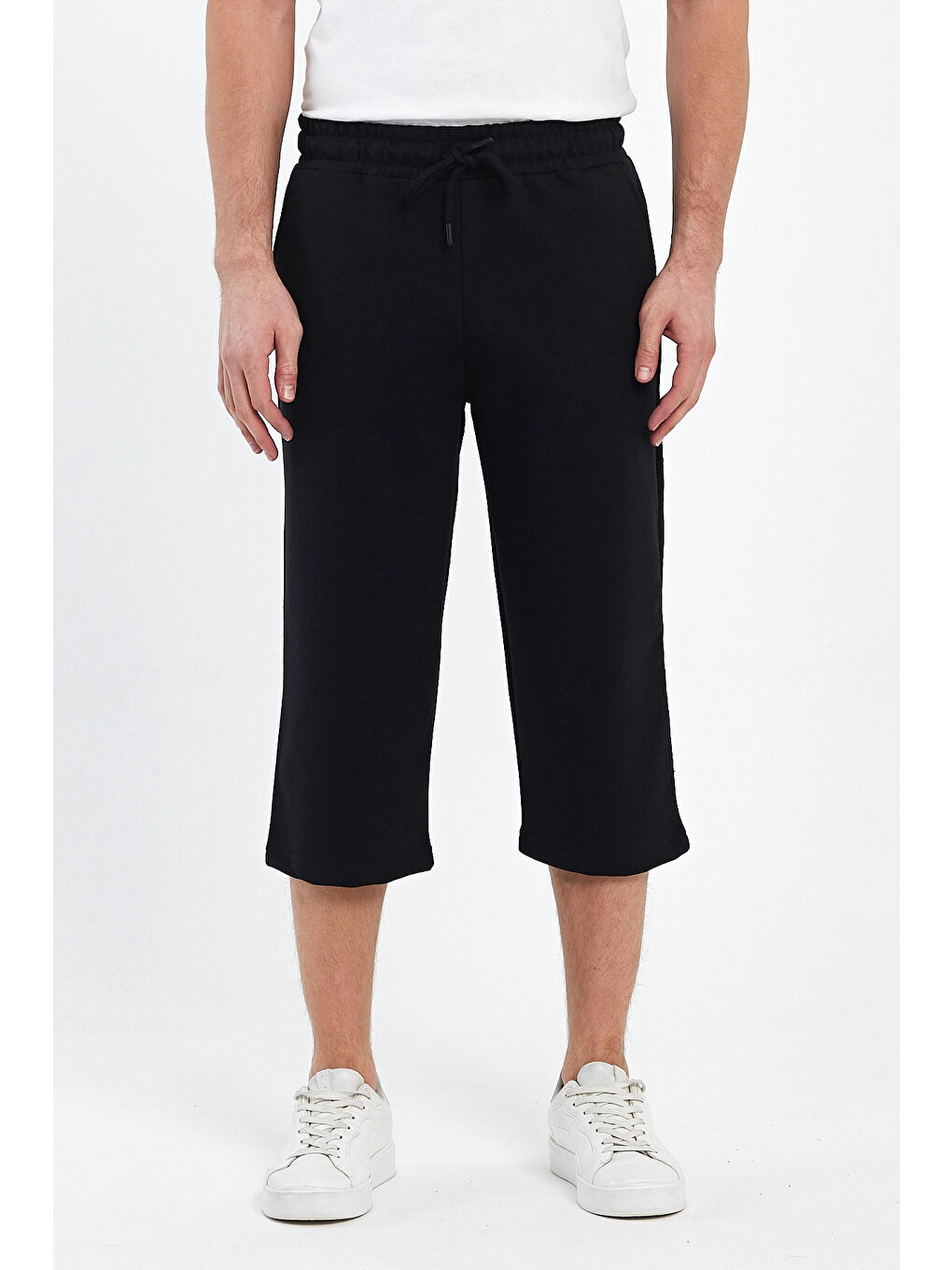 Erkek Yanları Cepli Siyah Bermuda Diz Altı Kapri Beli Ayarlanabilir Lastikli Uzun Şort-1