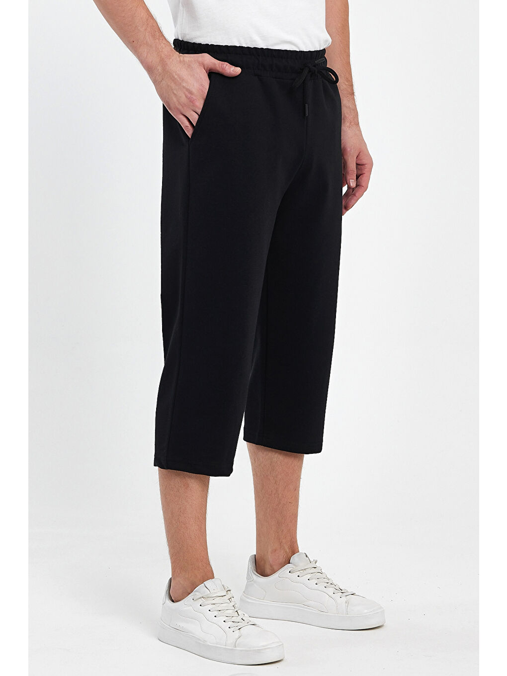 Erkek Yanları Cepli Siyah Bermuda Diz Altı Kapri Beli Ayarlanabilir Lastikli Uzun Şort-2