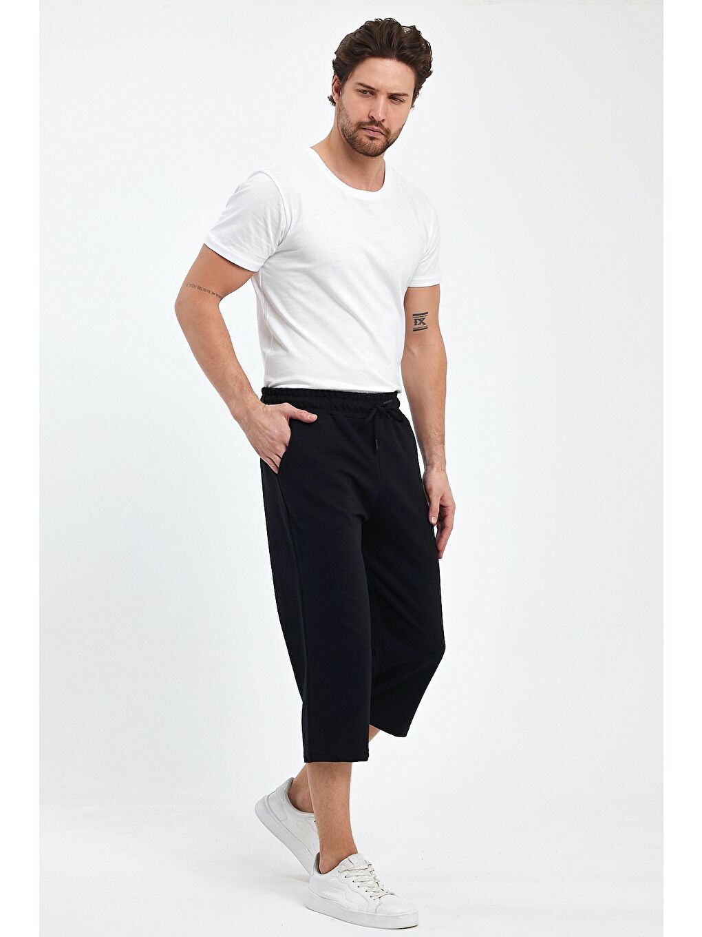 Erkek Yanları Cepli Siyah Bermuda Diz Altı Kapri Beli Ayarlanabilir Lastikli Uzun Şort-3