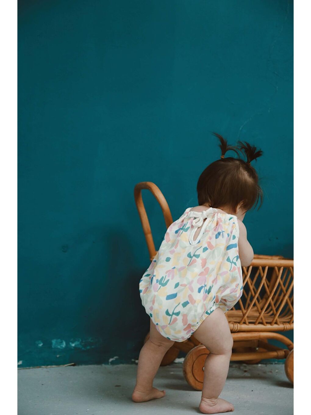 Bej Renkli Baskılı Bebek İp Askılı Tulum-2