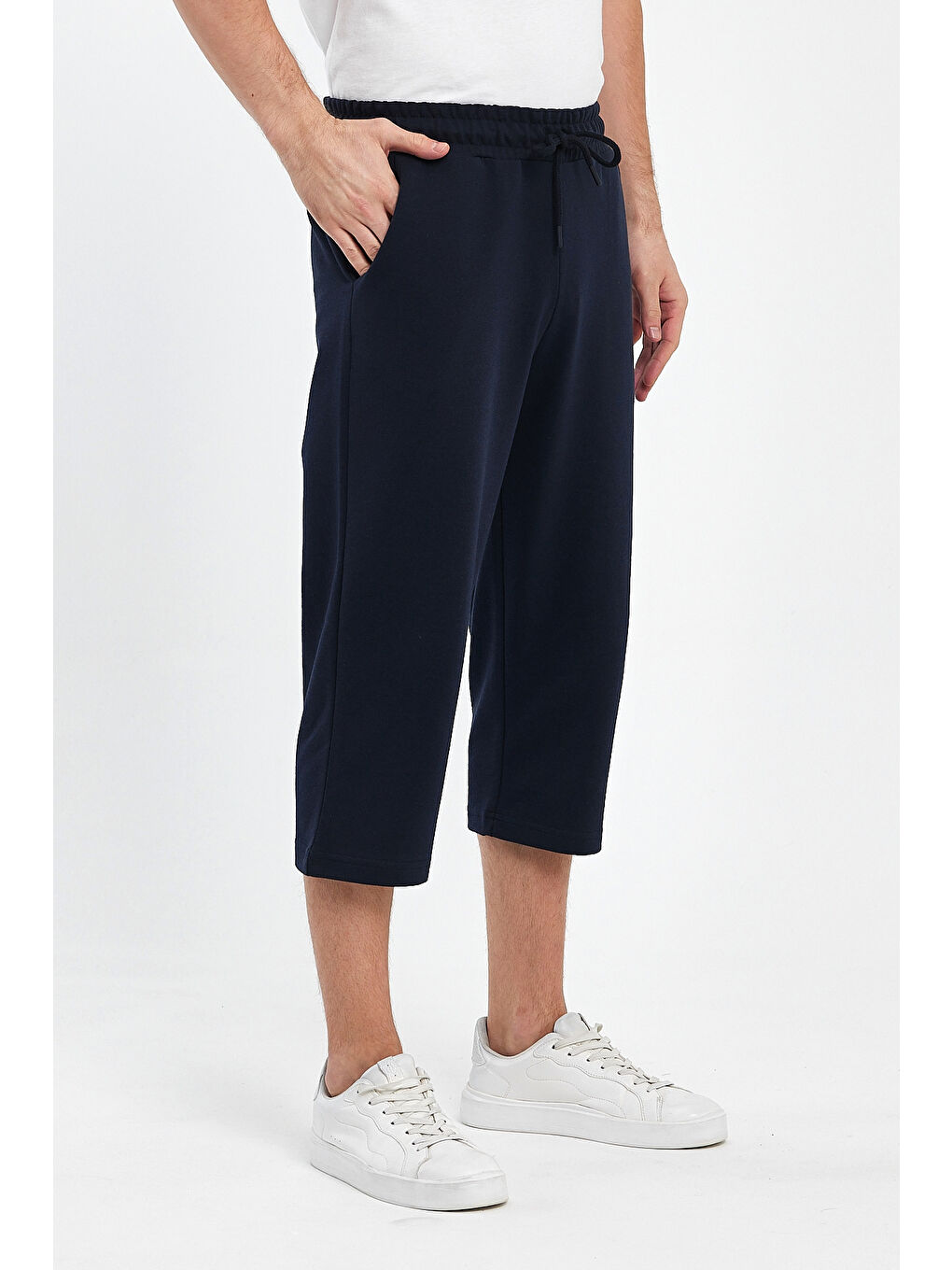 Erkek Yanları Cepli Lacivert Bermuda Diz Altı Kapri Beli Ayarlanabilir Lastikli Uzun Şort-2