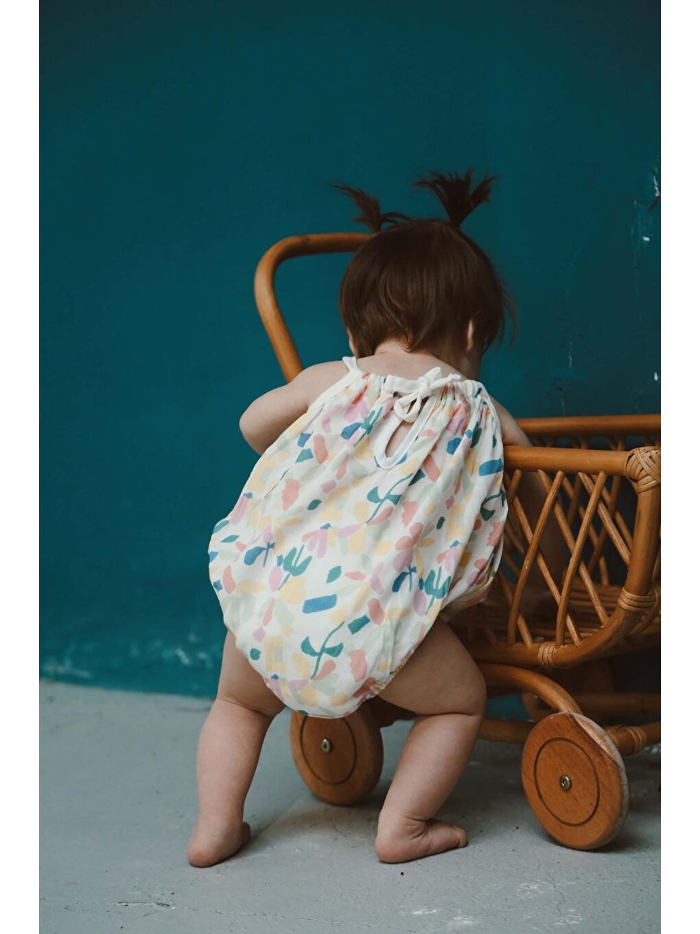 Bej Renkli Baskılı Bebek İp Askılı Tulum-6