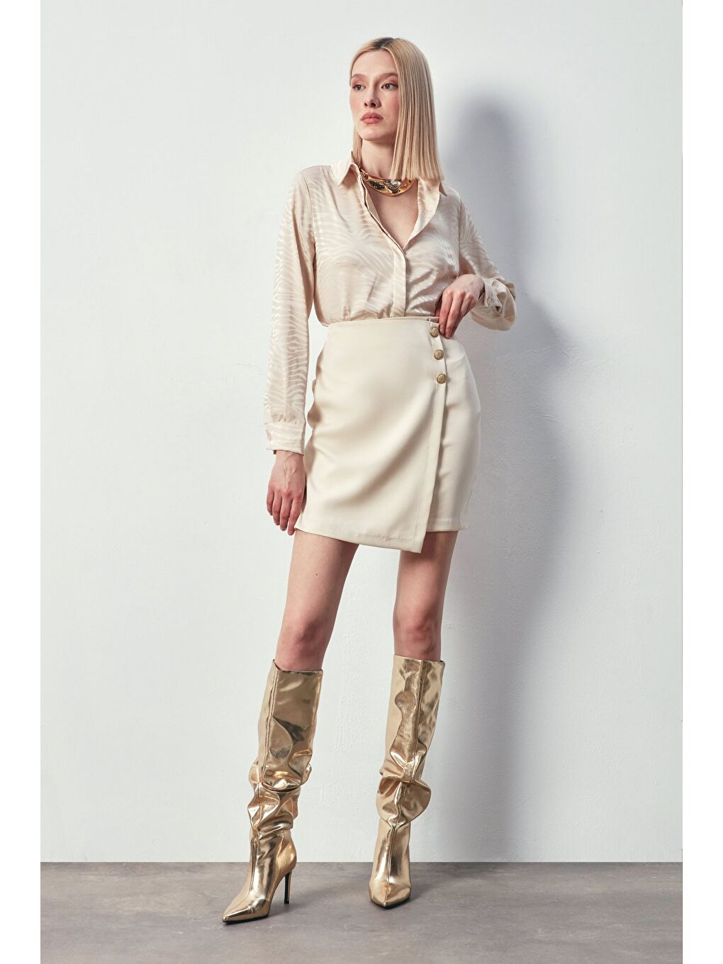 Kruvaze Düğme Detaylı Etek - Bej