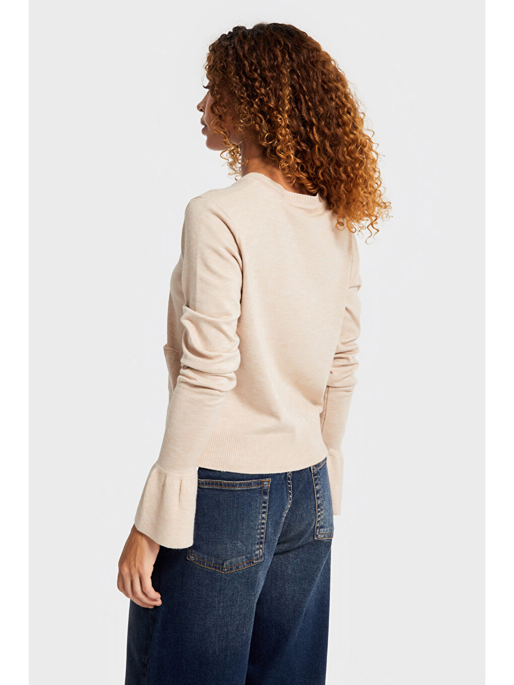 Kadın Bej Renk w5-57 Volanlı Kol Önü Cepli Düğmeli Viskon Karışımlı Triko Hırka-3