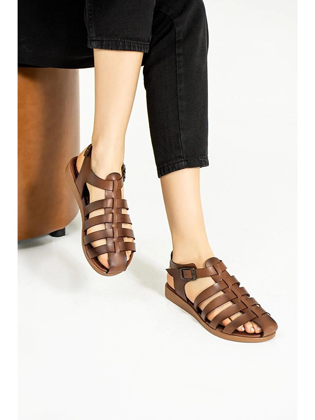 Kahverengi Rahat Taban Bodrum Kadın Sandalet 51-830-23