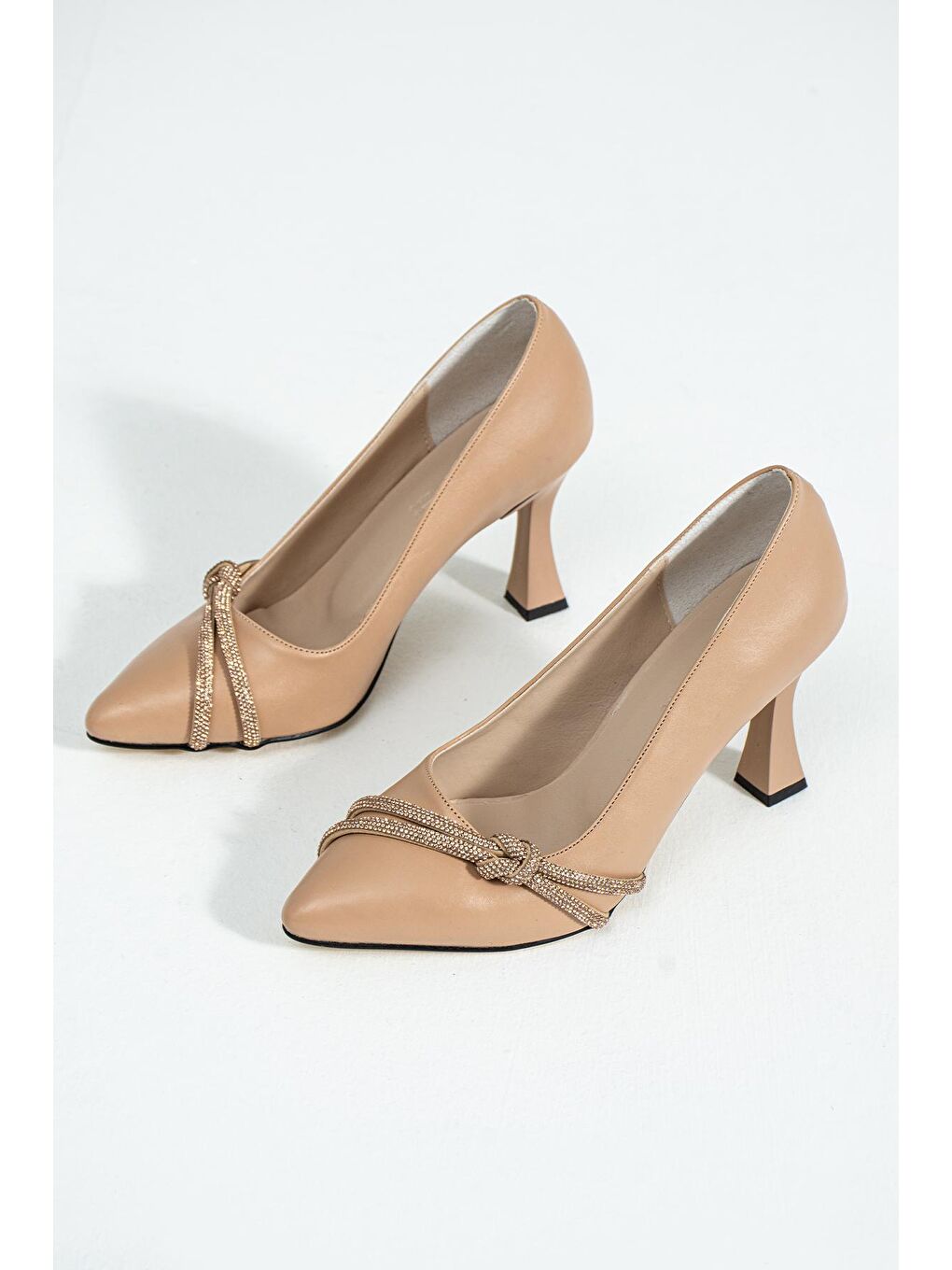 Bej Taşlı Fiyonk Kadeh Topuk Abiye Kadın Ayakkabı 018-84-22-4
