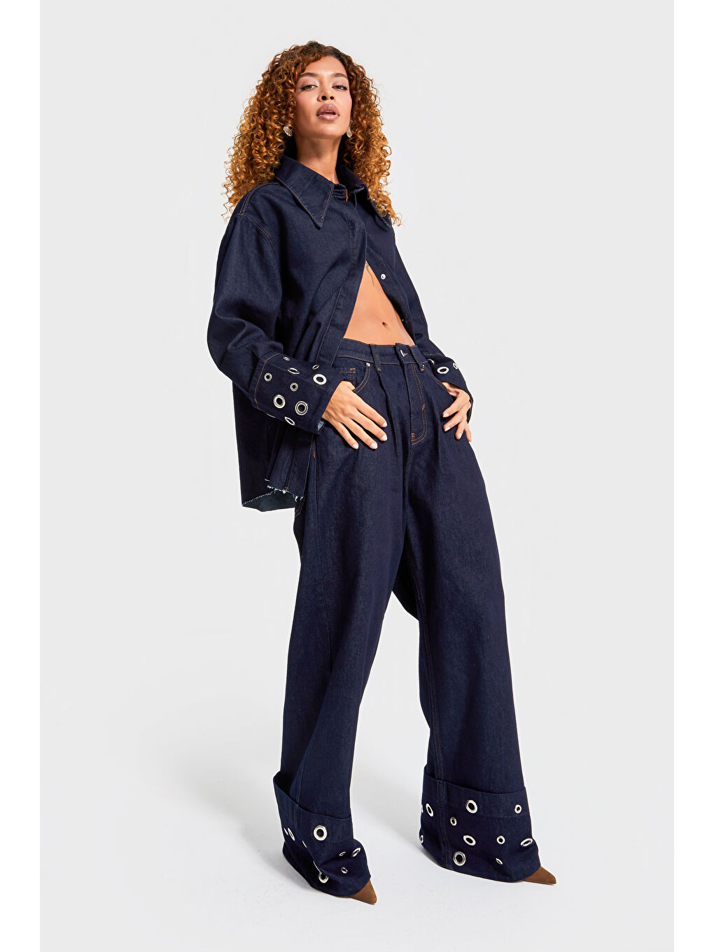 Kadın İndigo Renk 7w5-50 Süper Baggy Fit Özel Viskon Kumaş Kuş Gözü Detaylı Denim Jean-3