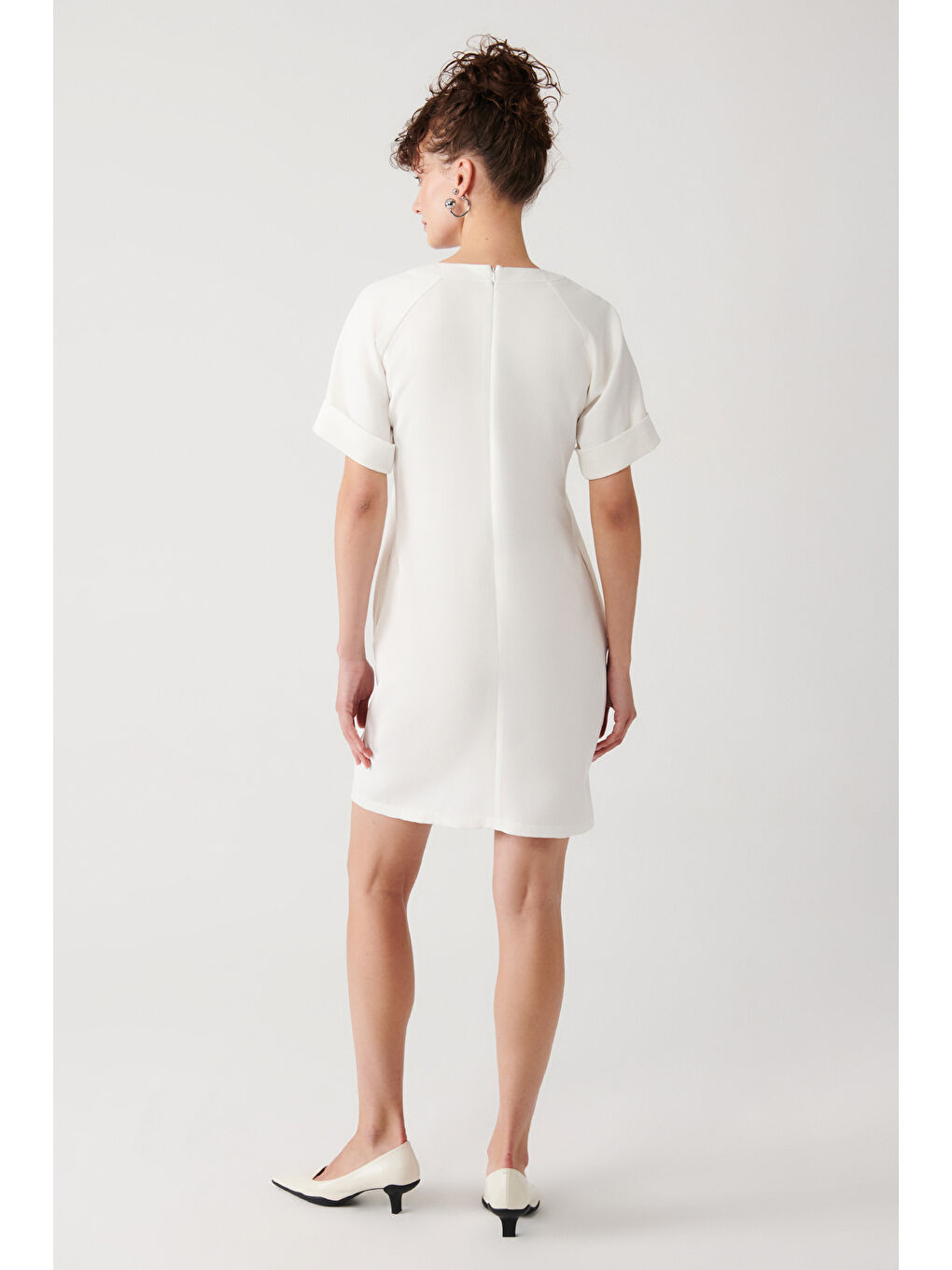 Beyaz Klasik Kesim Mini Boy Düz Renk Elbise-4