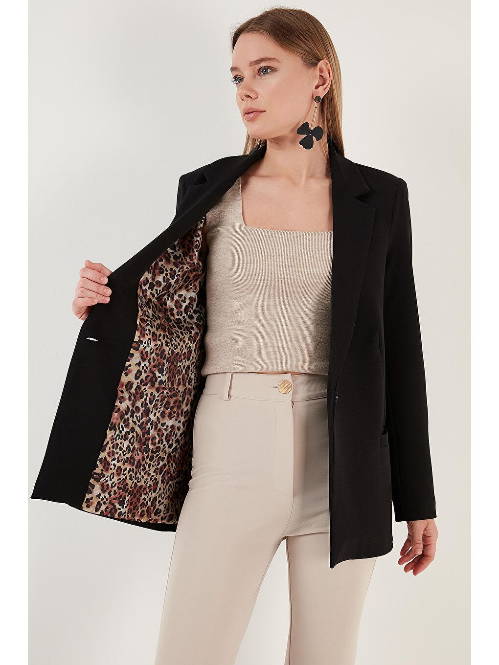 Siyah Mono Yaka Rahat Kesim Astarı Leopar Desenli Klasik Ceket 6524002-4