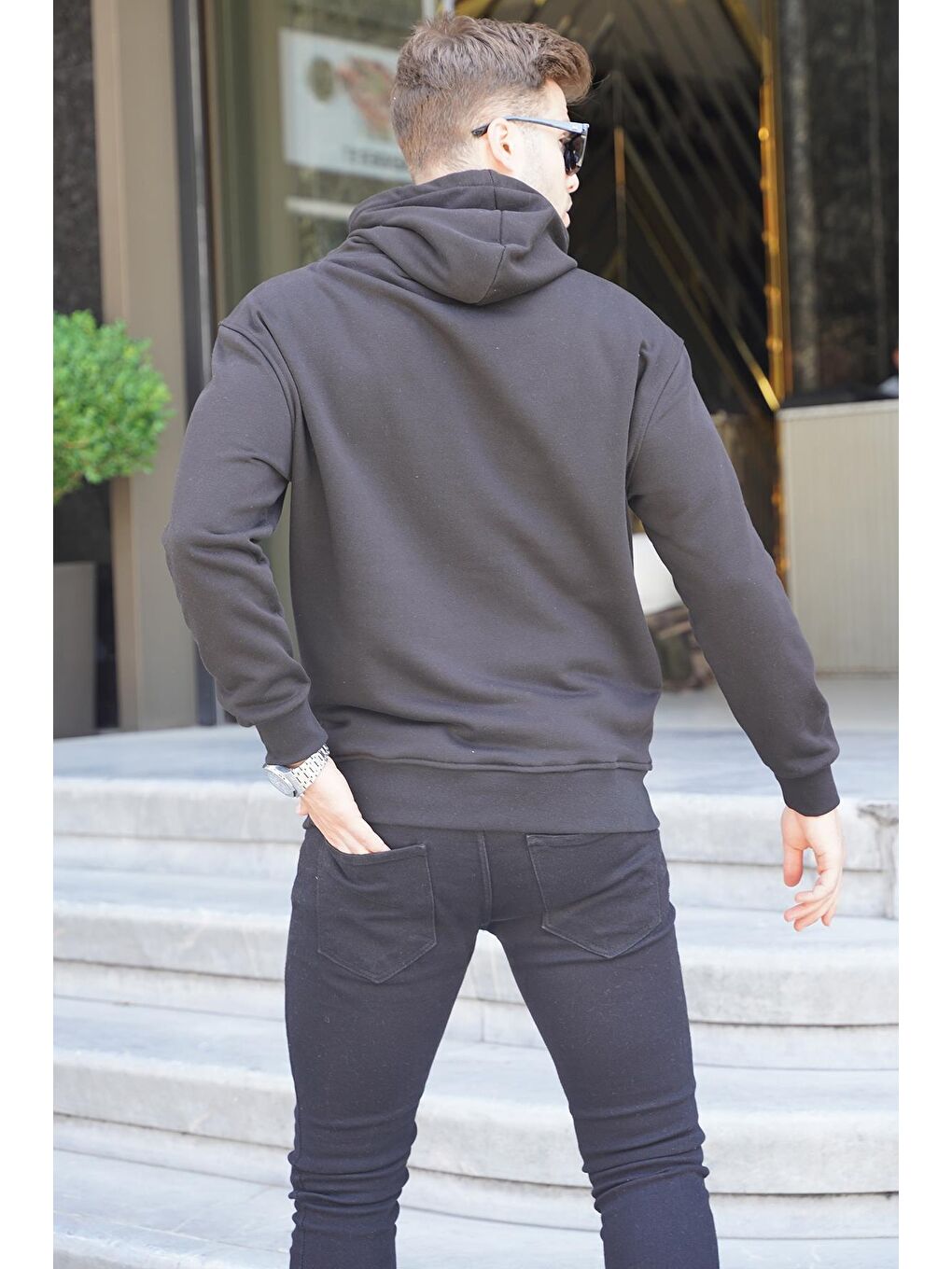 Madmext Siyah Kapüşonlu Nakışlı Erkek Sweatshirt 6145 - 1