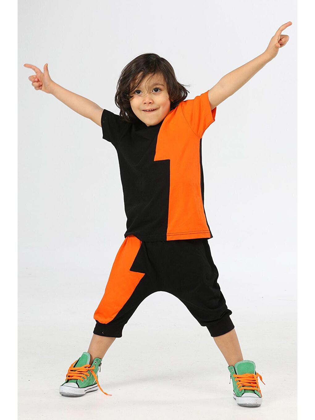 LupiaKids Siyah-Turuncu Orange Thunder Harem Takım