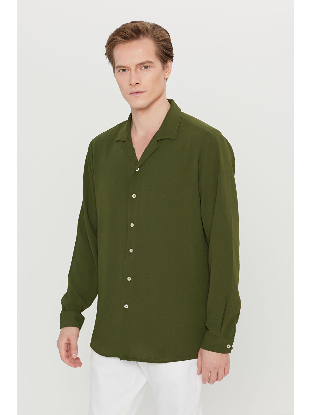 Erkek Haki Comfort Fit Rahat Kesim Hawai Yaka Jakarlı Gömlek-2