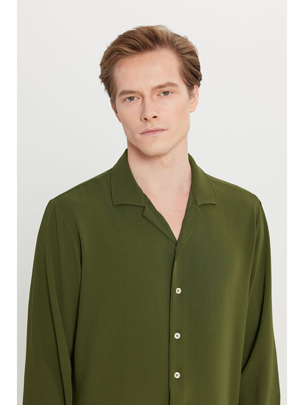 Erkek Haki Comfort Fit Rahat Kesim Hawai Yaka Jakarlı Gömlek-3