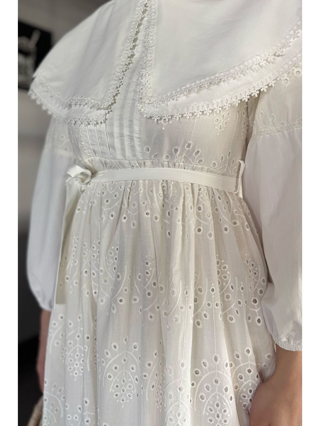 Ekru Kadın Büyük Yakalı Fistolu Tesettür Elbise-2