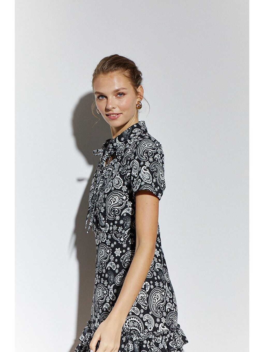 ADR Siyah Çiçek Baskılı Elbise-3
