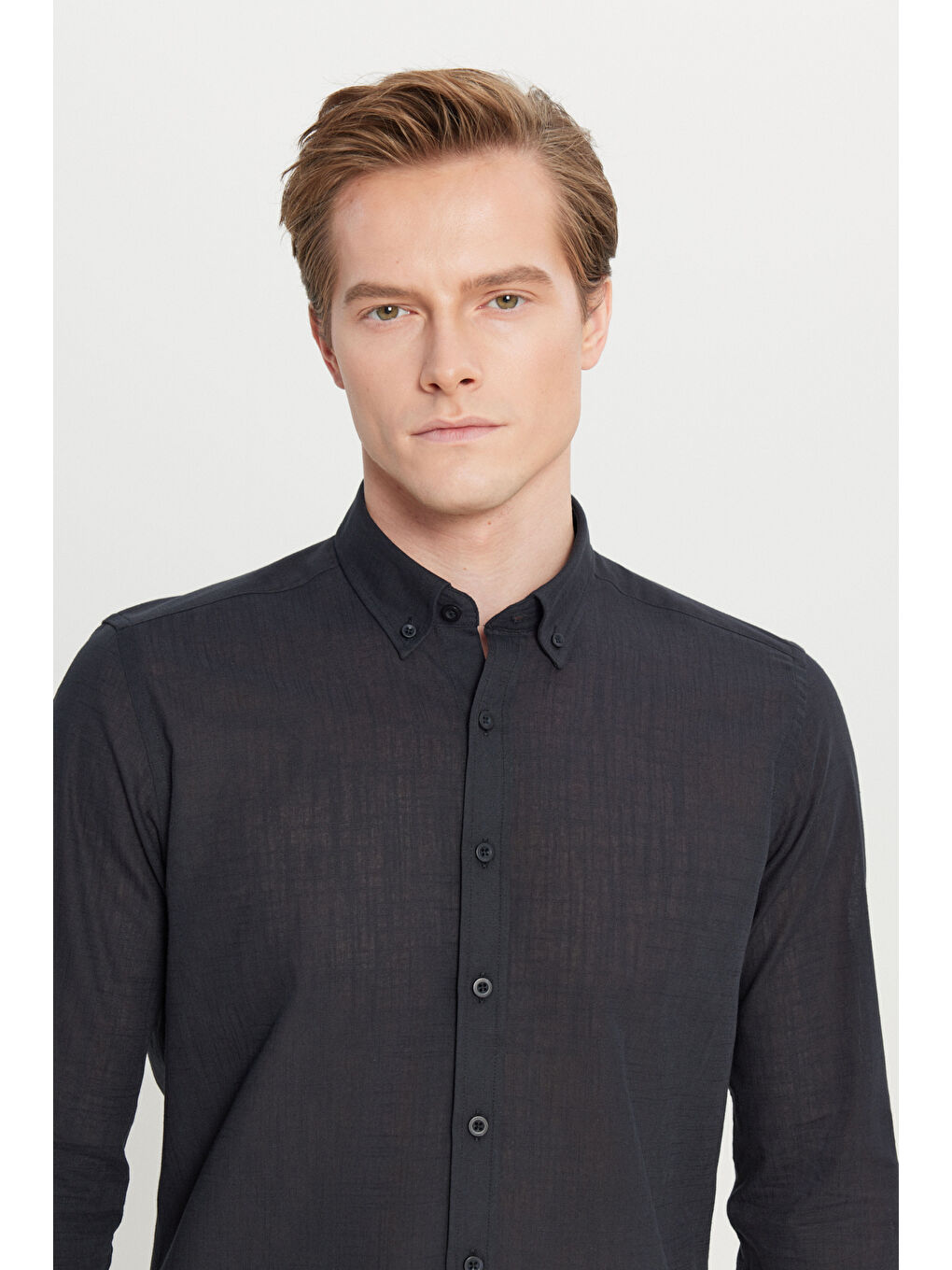 Erkek Siyah %100 Pamuk Oxford Slim Fit Dar Kesim Düğmeli Yaka Flamlı Gömlek-3