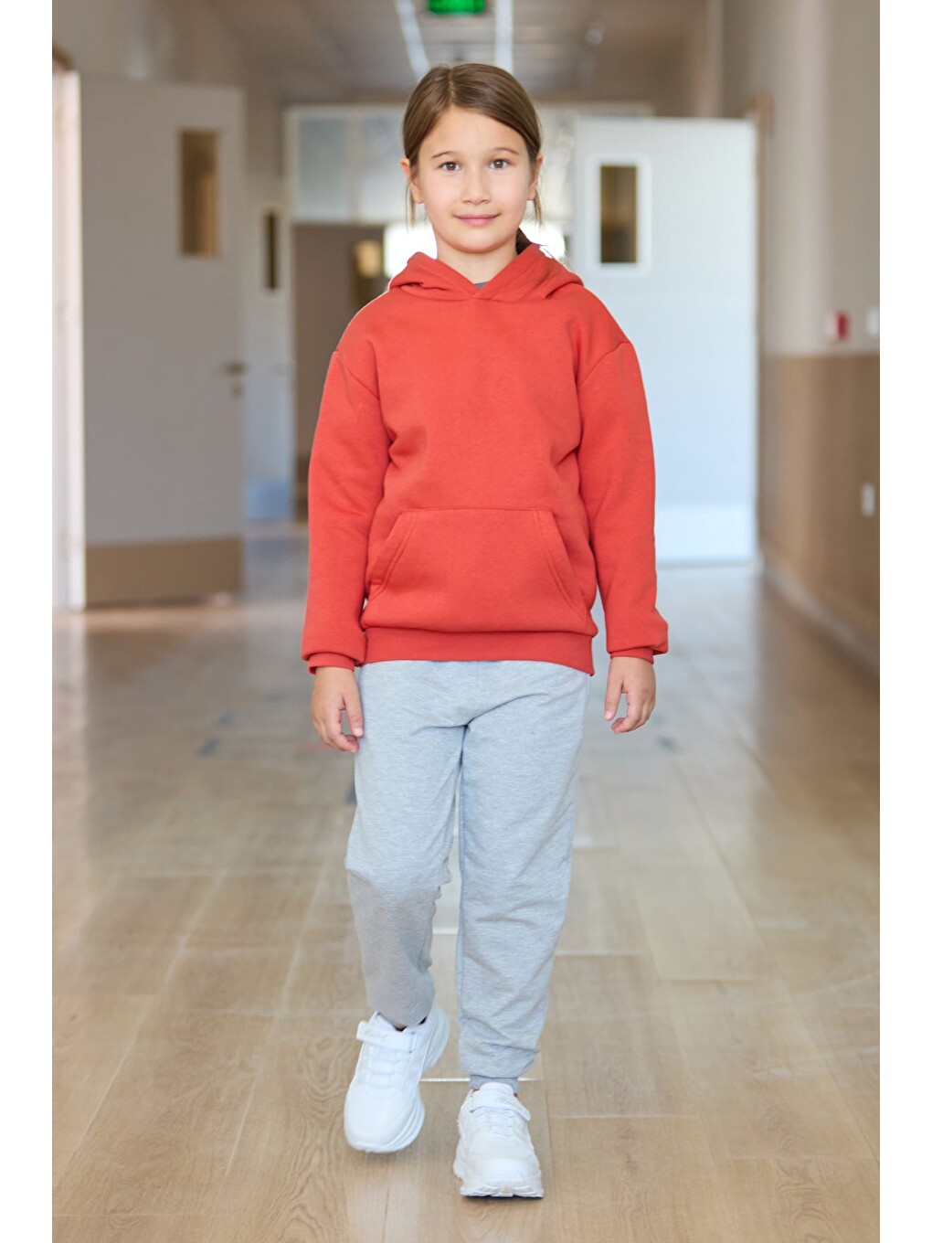 Kırmızı 3 İplik Kanguru Cepli Kapüşonlu Erkek Çocuk Sweatshirt-2