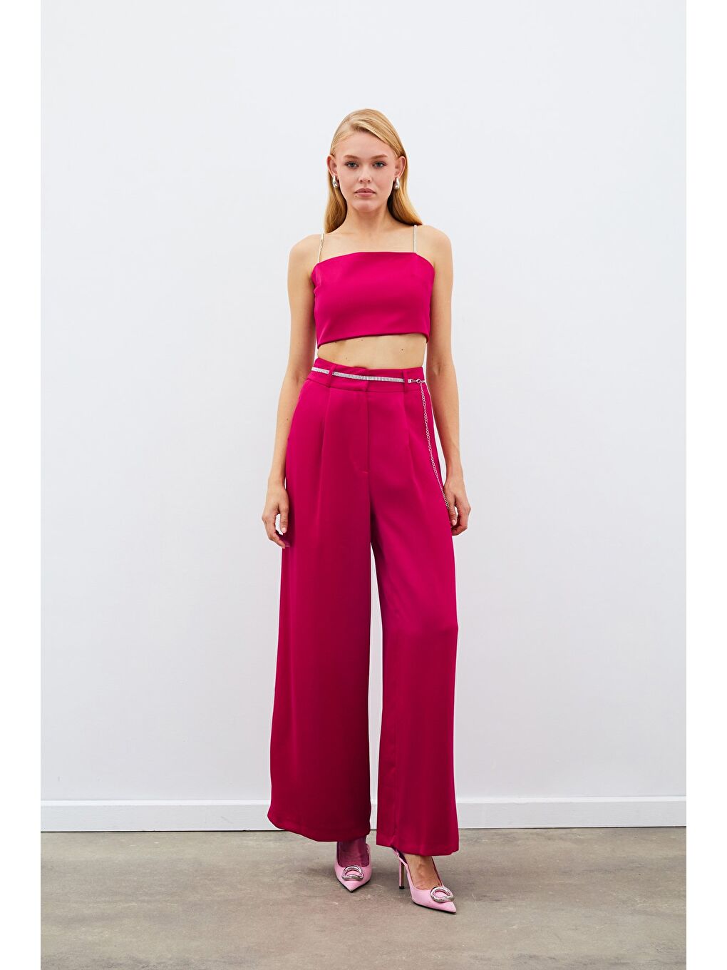 Taş Kemerli Saten Pantolon - Mercan-1