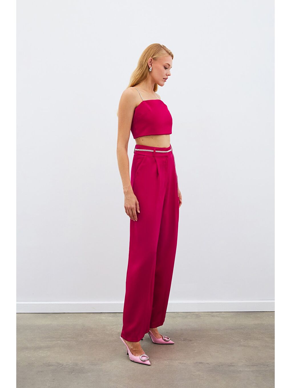 Taş Kemerli Saten Pantolon - Mercan-3