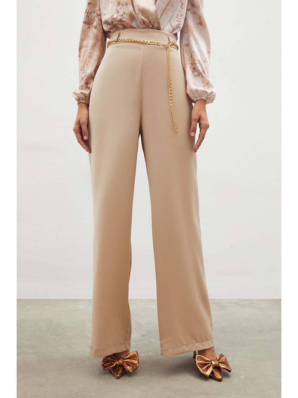 Zincirli Saten Krep Pantolon - Bej-5