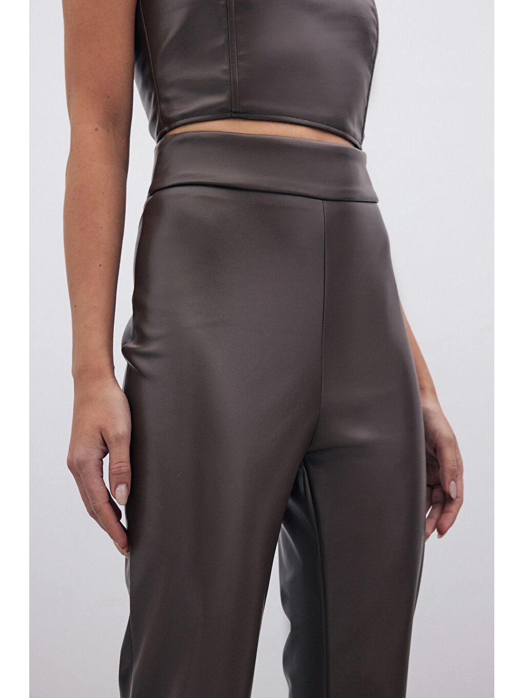 Kahverengi Yüksek Bel Deri Pantolon - Kahve-4