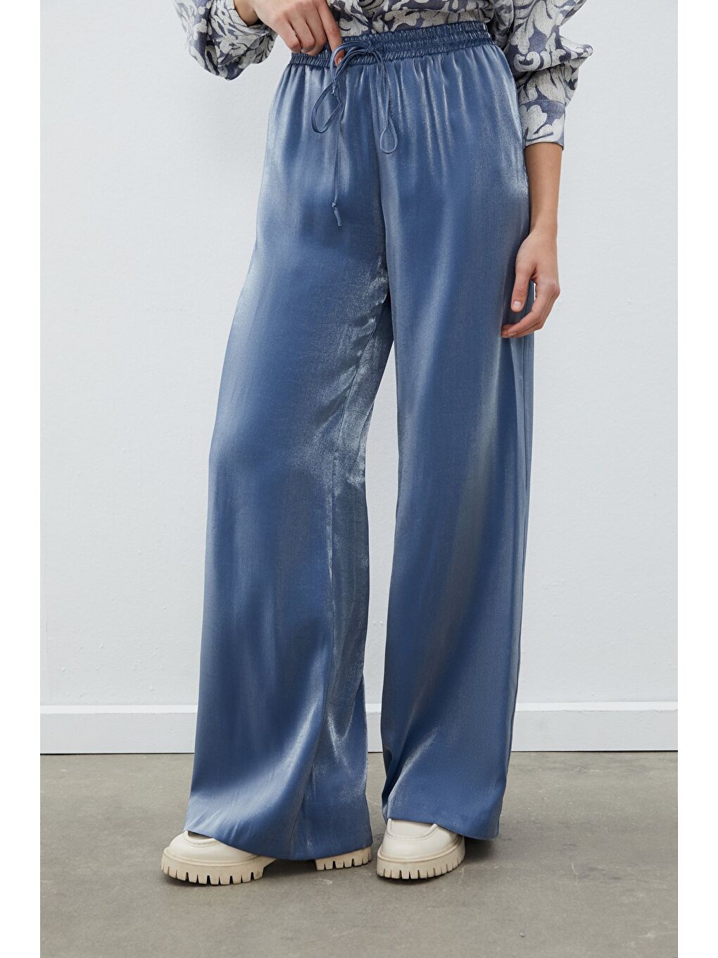 Bel Lastikli Parlak Pantolon - Lacivert-5