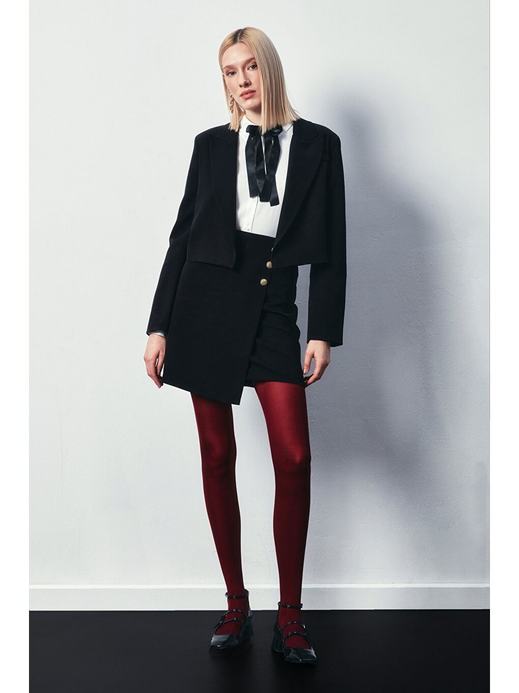 Kruvaze Düğme Detaylı Etek - Siyah