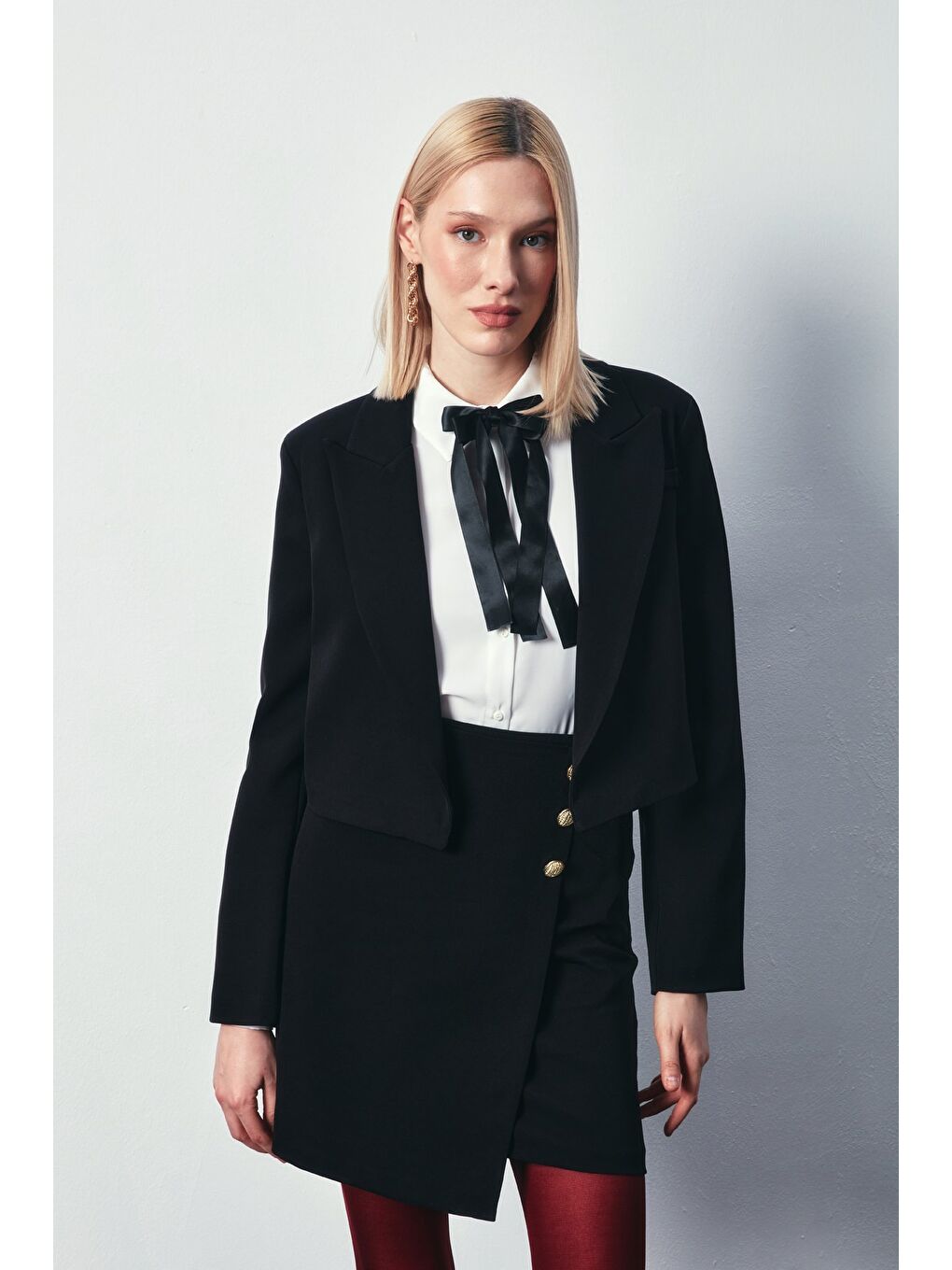 Kruvaze Düğme Detaylı Etek - Siyah-1