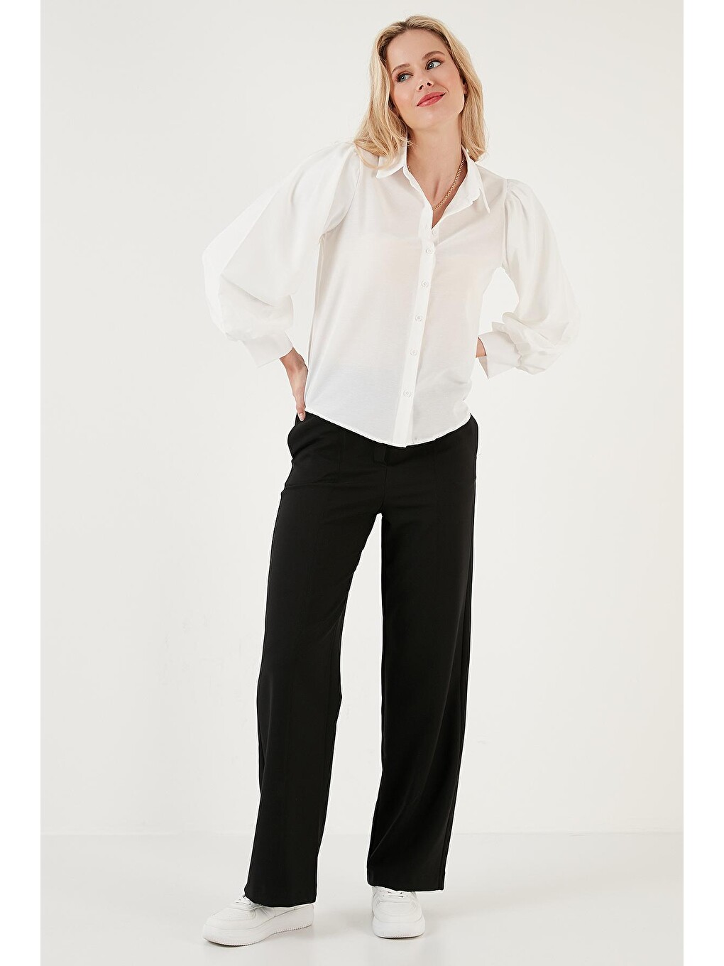 Beyaz Regular Fit Balon Kollu Poplin Gömlek 611go0153-1