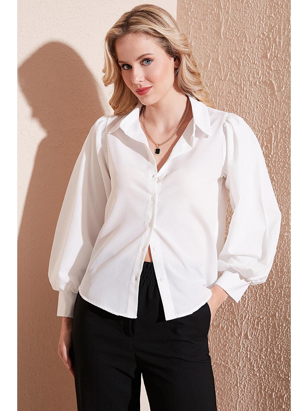 Beyaz Regular Fit Balon Kollu Poplin Gömlek 611go0153-3