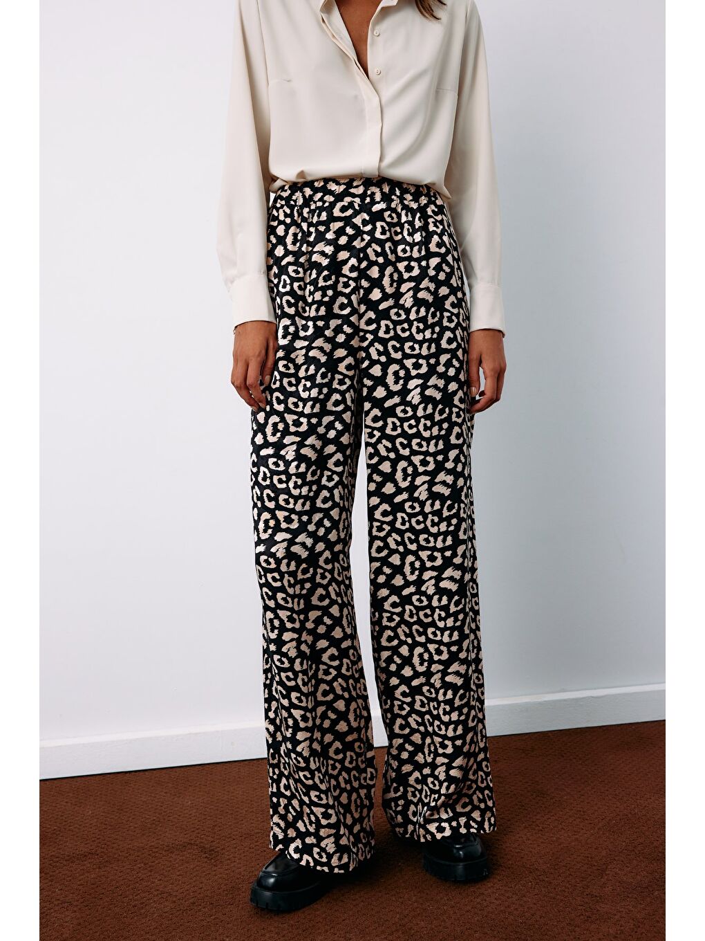 Yüksek Bel Leopar Pantolon - Siyah-3