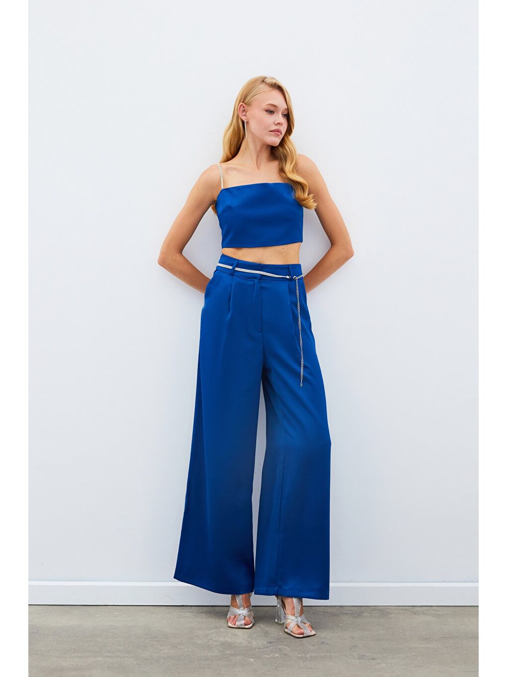 Taş Kemerli Saten Pantolon - Mavi-1