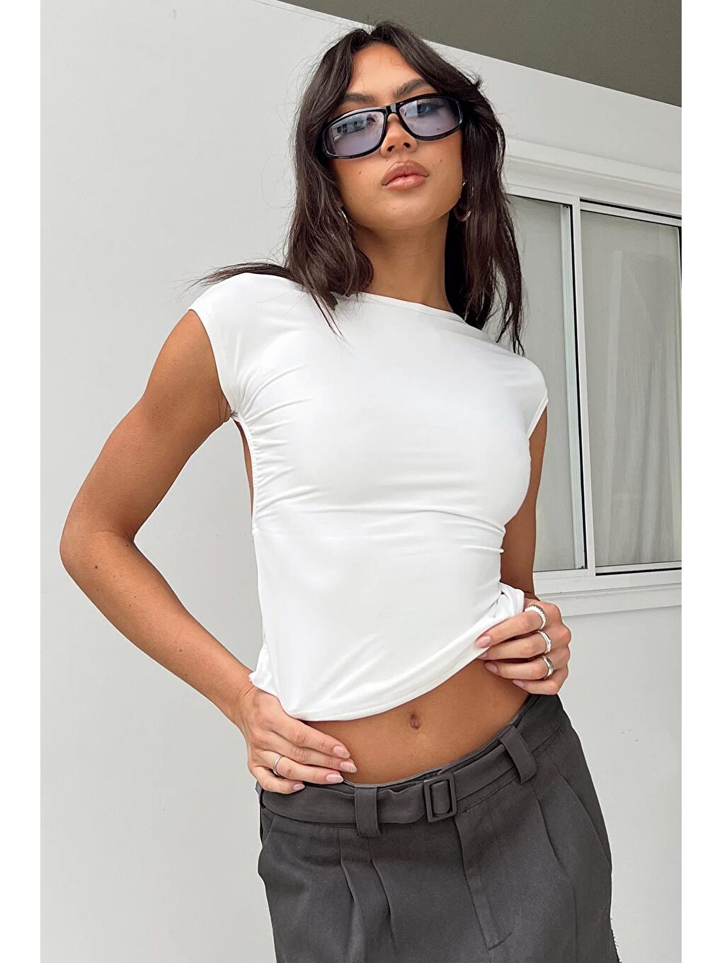 Beyaz Sırt Dekolteli Crop Kadın Bluz Mg1851-1