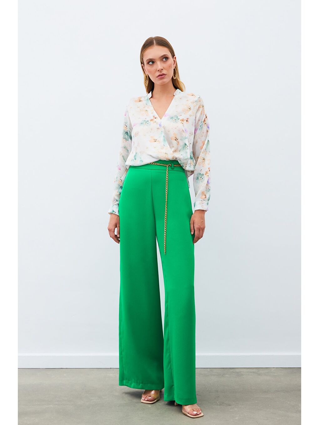 Zincirli Saten Krep Pantolon - Yeşil-5