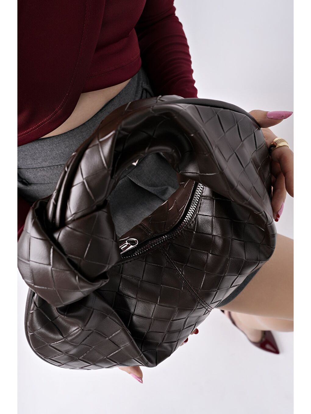 Kahverengi CAPSULE Kadın Düğümlü Oval El Çantası-1