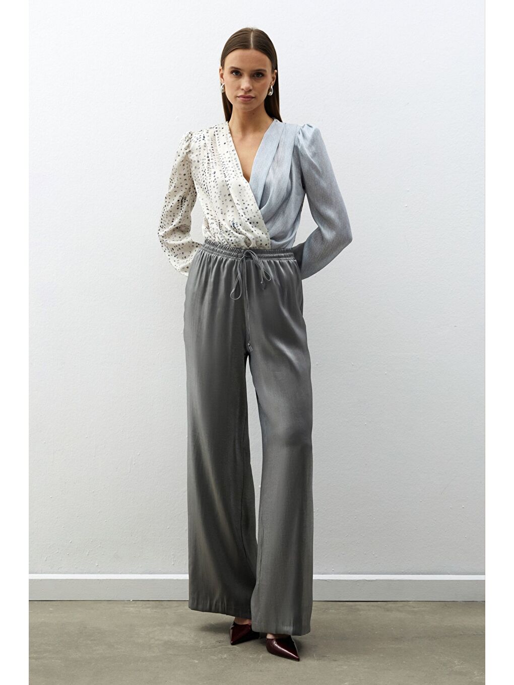 Bel Lastikli Parlak Pantolon - Antrasit-2