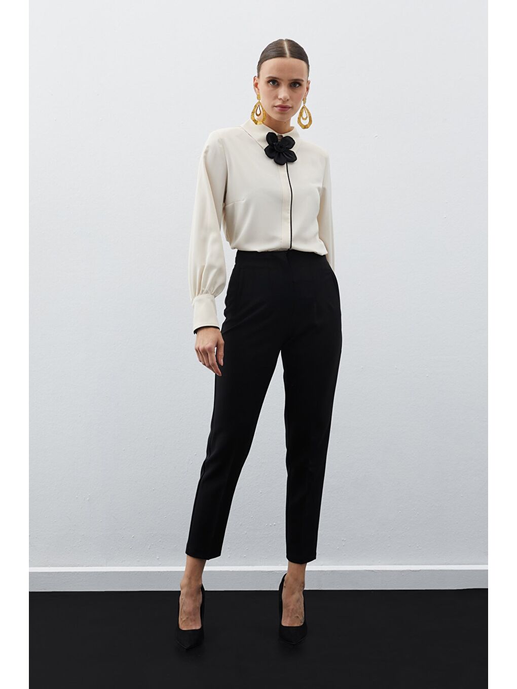 Yüksek Bel Pensli Pantolon - Siyah