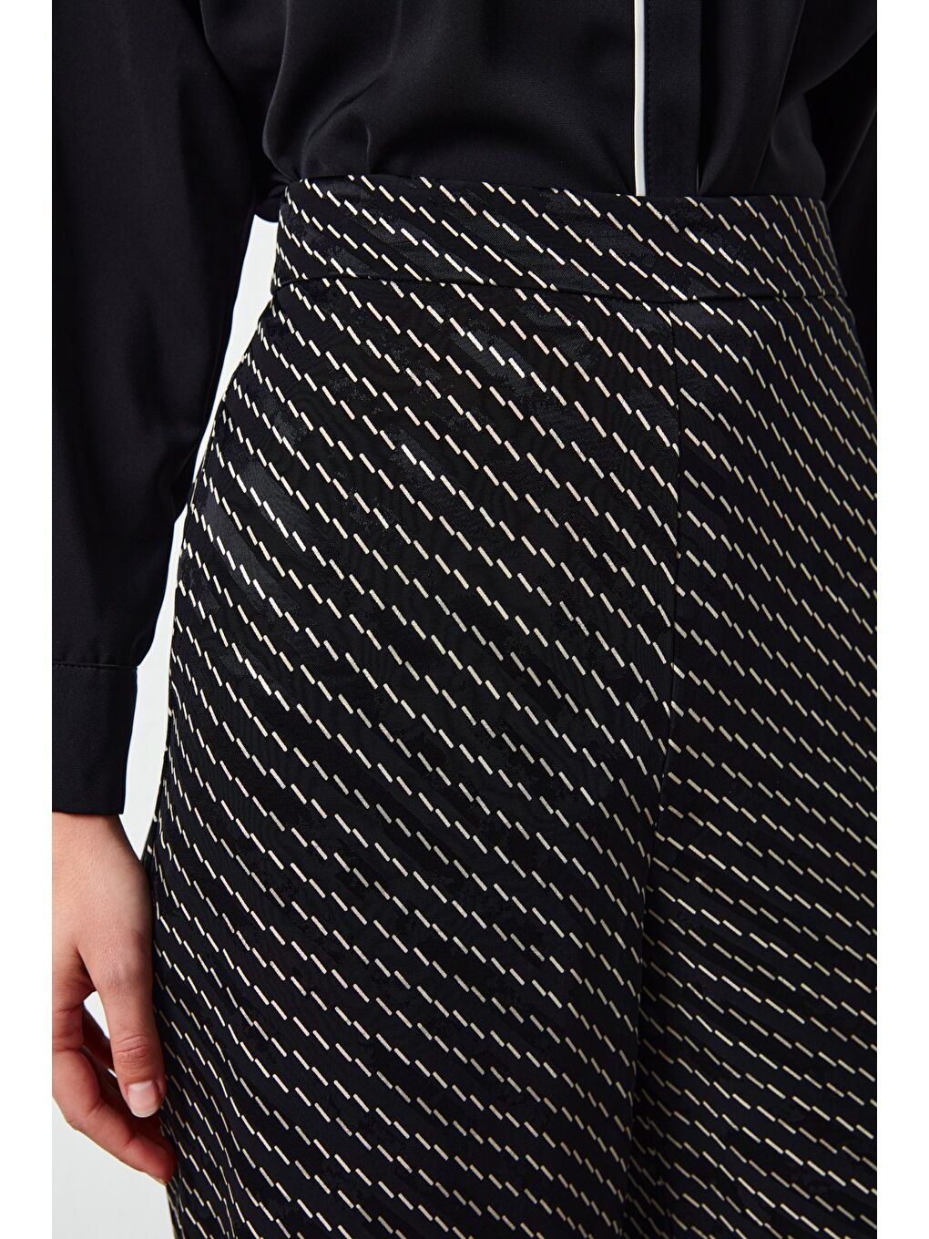 Çizgi Desenli Pantolon - Siyah-3