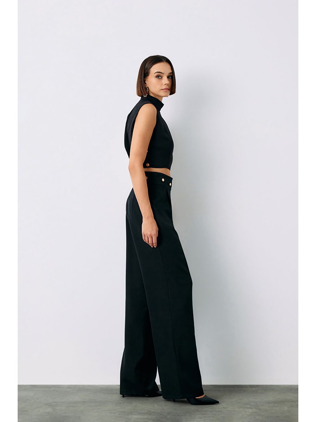 Bel Aksesuarlı Pantolon - Siyah-1